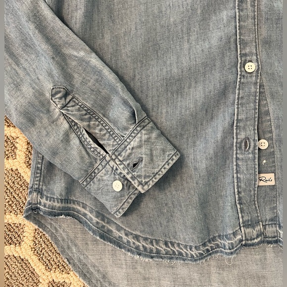 Rails Raw Hem Denim chambray Button Down Shirt size XS - Picture 10 of 14